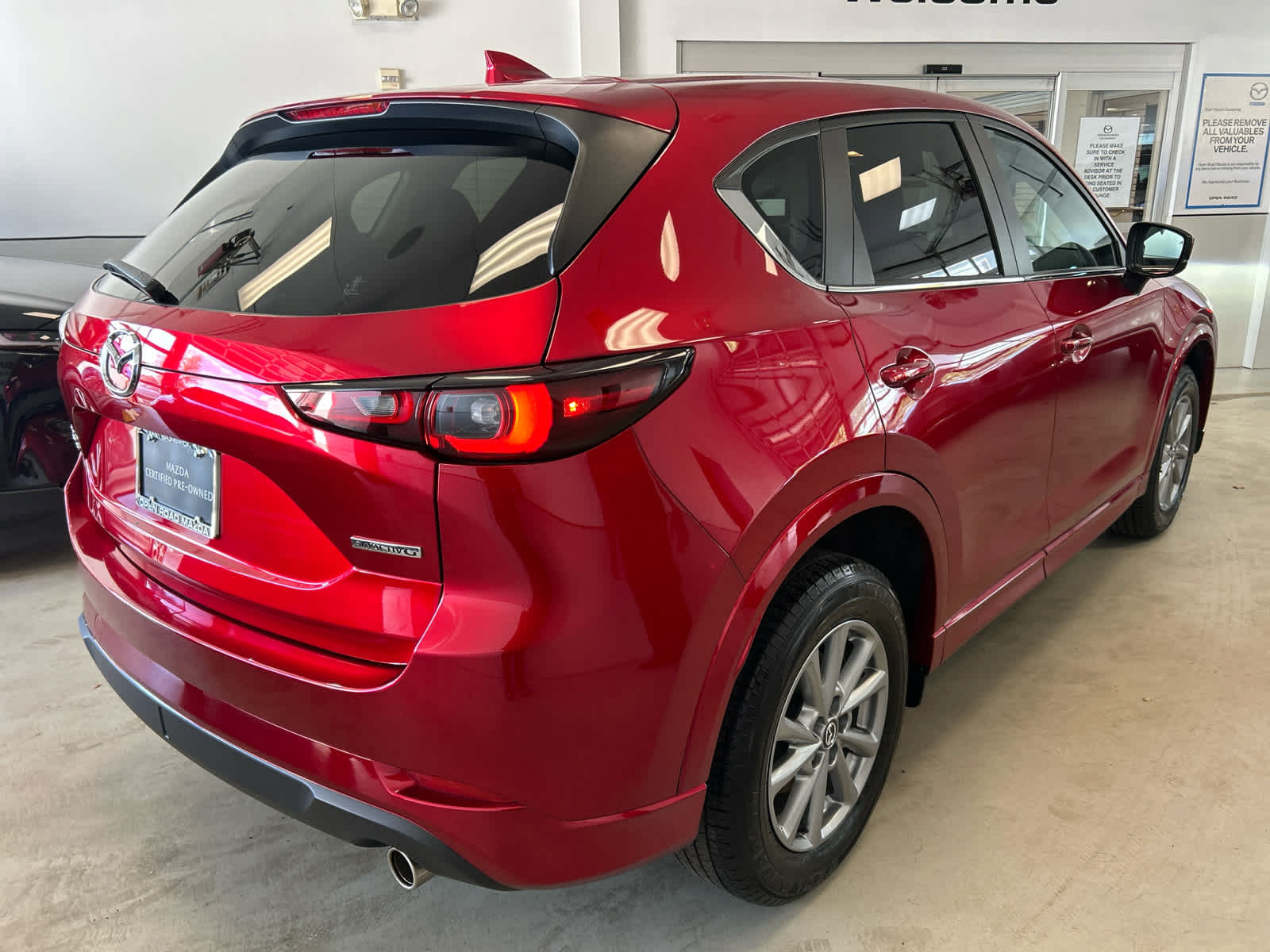Certified 2024 MAZDA CX-5 AWD 2.5 S w/ Preferred Package image 5