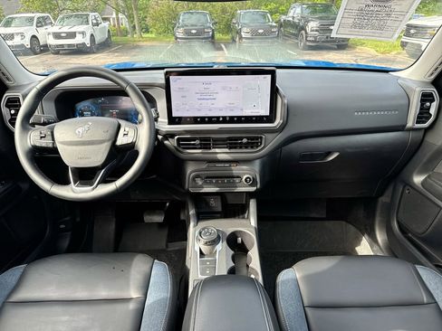 Used 2025 Ford Bronco Sport Outer Banks w/ Outer Banks Tech Package+ AWD/4WD image 10