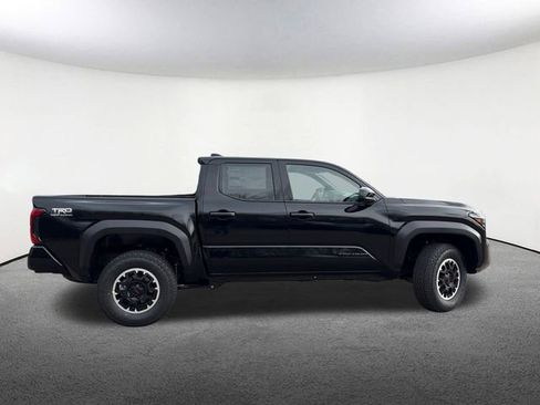 New 2025 Toyota Tacoma TRD Off-Road image 15