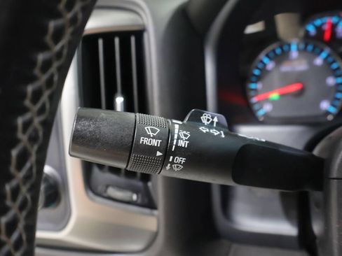 Used 2018 Chevrolet Silverado 1500 LT w/ All Star Edition AWD/4WD image 33