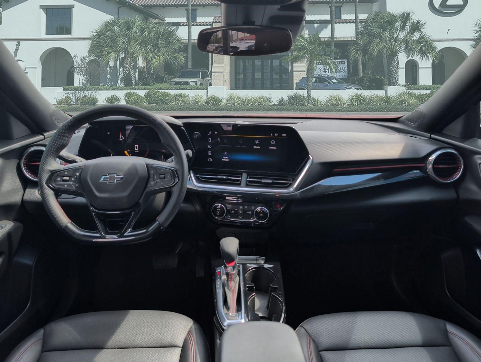 Used 2025 Chevrolet Trax RS w/ Driver Confidence Package FWD image 26