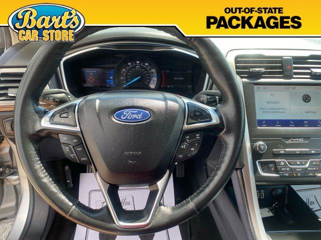 Used 2020 Ford Fusion SEL FWD image 27