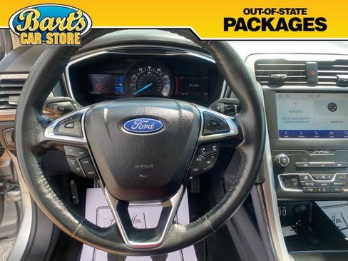 Used 2020 Ford Fusion SEL FWD image 27