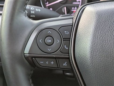 Used 2022 Toyota Camry SE image 23