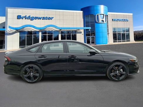 Used 2023 Honda Accord Sport-L image 7