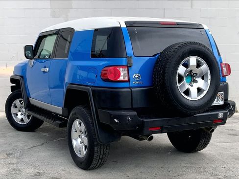 Used 2007 Toyota FJ Cruiser 2WD image 4