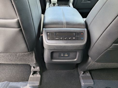 Certified 2022 Nissan Pathfinder SL w/ Cargo Package AWD/4WD image 17