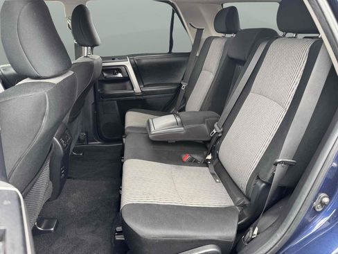 Used 2014 Toyota 4Runner SR5 RWD image 11