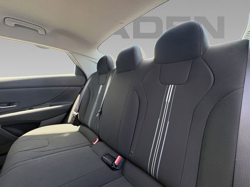 New 2026 Hyundai Elantra Hybrid FWD image 5