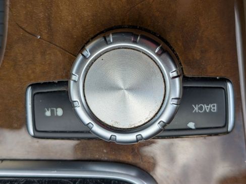 Used 2016 Mercedes-Benz SLK 300 image 26