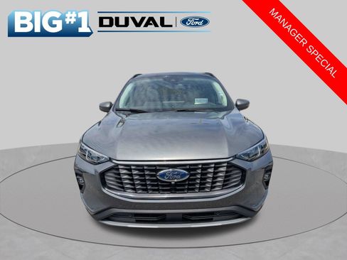 Certified 2026 Ford Escape SE w/ PHEV Premium Package FWD image 9