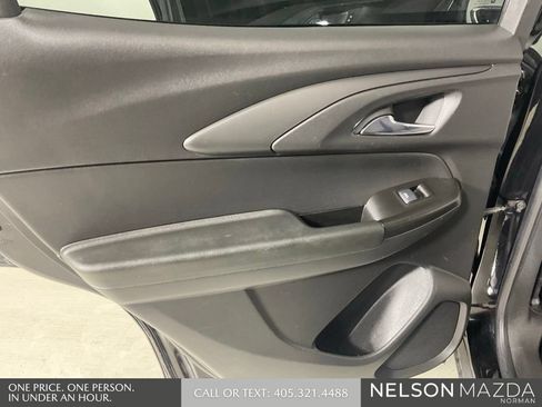 Used 2021 Chevrolet TrailBlazer LT AWD/4WD image 18
