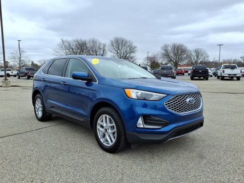 Certified 2024 Ford Edge SEL w/ Convenience Package image 3