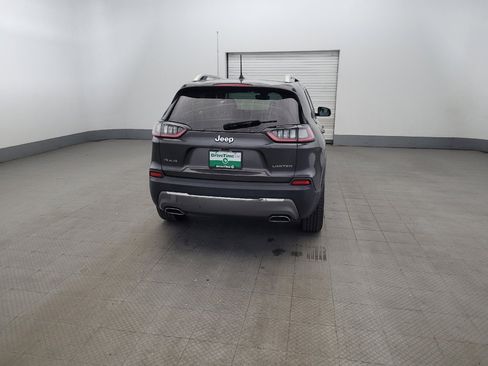 Used 2019 Jeep Cherokee Limited AWD/4WD image 7