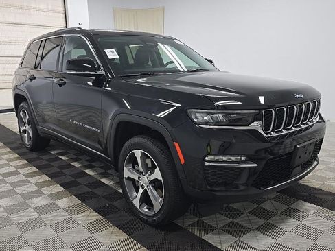 Used 2023 Jeep Grand Cherokee 4WD 4xe w/ Luxury Tech Group II image 4