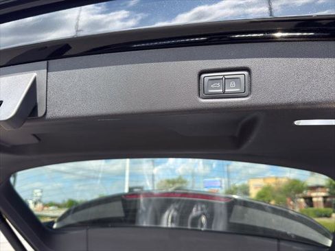 Certified 2025 Audi Q5 Premium w/ Convenience Package AWD/4WD image 27