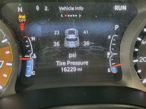 Used 2023 Jeep Compass Limited AWD/4WD image 12
