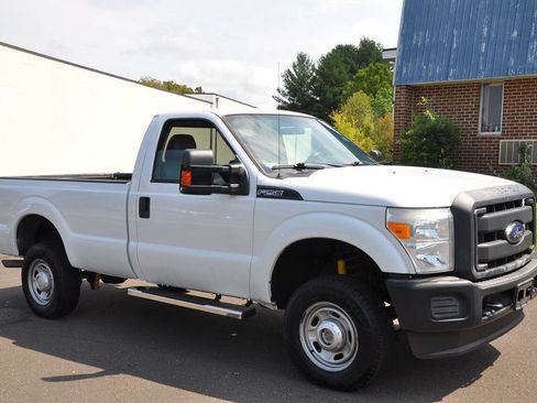 Used 2016 Ford F250 XL w/ Power Equipment Group AWD/4WD image 5