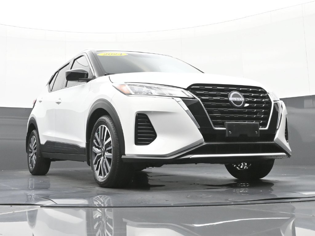 Used 2024 Nissan Kicks SV FWD image 39