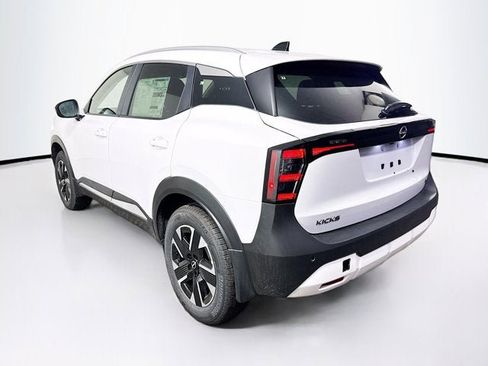 New 2026 Nissan Kicks SV image 7