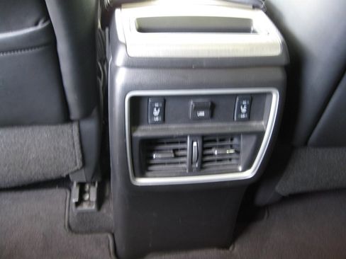 Used 2017 Nissan Murano Platinum w/ Platinum Technology Package image 29