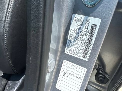 Used 2025 Honda CR-V EX-L image 17