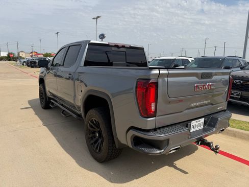Used 2021 GMC Sierra 1500 AT4 w/ AT4 Value Package AWD/4WD image 6
