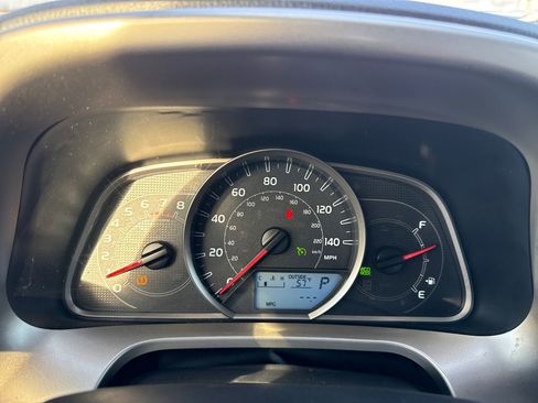 Used 2015 Toyota RAV4 LE image 18