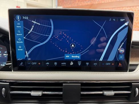 Used 2023 Lincoln Corsair Reserve image 21