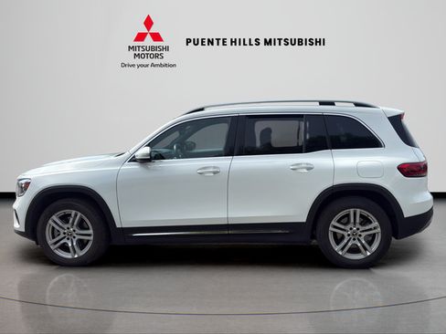 Used 2023 Mercedes-Benz GLB 250 4MATIC image 8