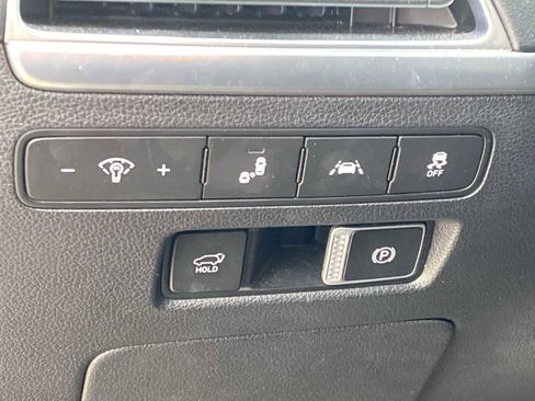 Used 2021 Hyundai Palisade Limited w/ Winter Package image 22