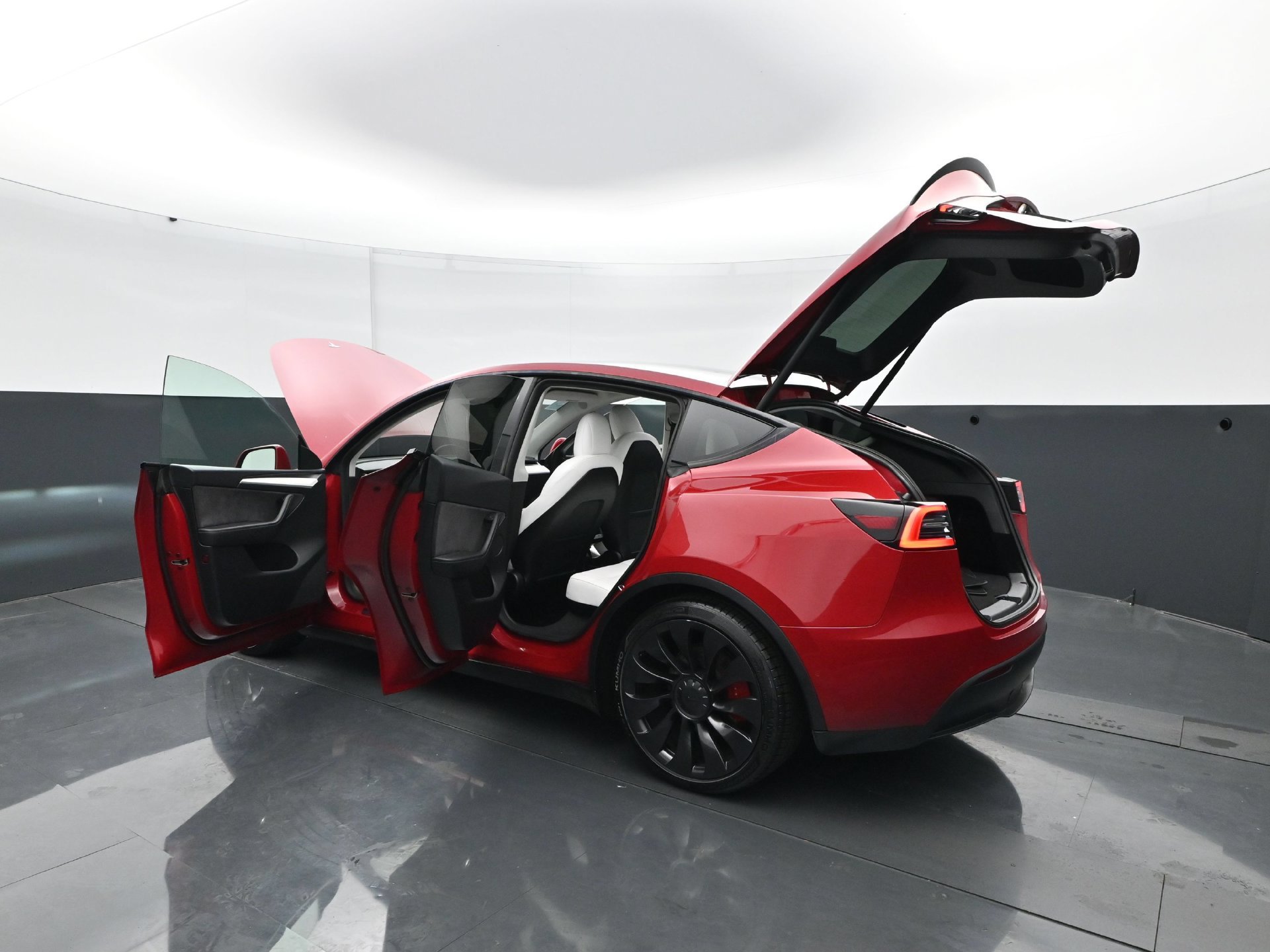 Used 2022 Tesla Model Y Performance AWD/4WD image 33