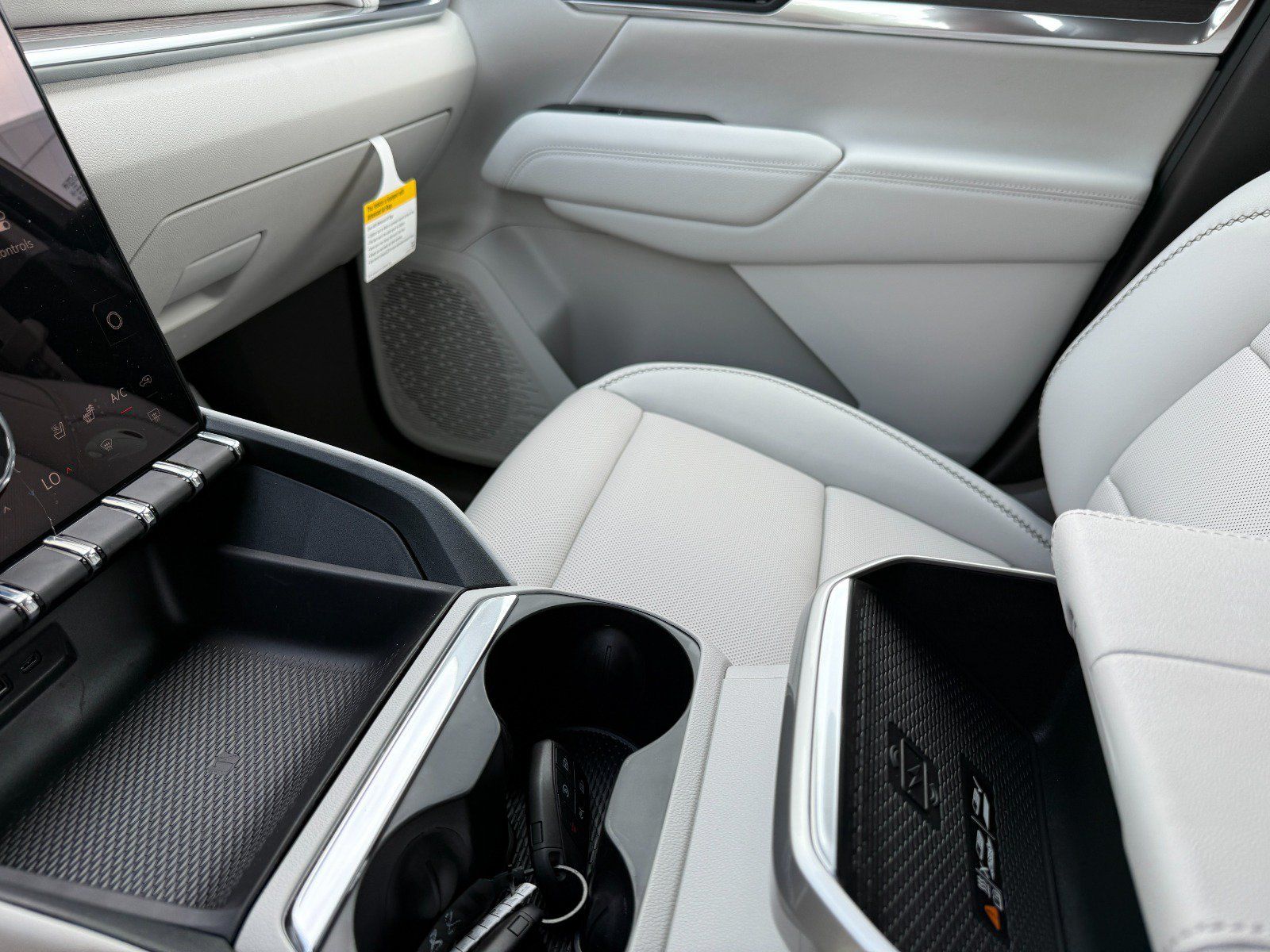 New 2027 GMC Terrain Denali AWD/4WD image 33