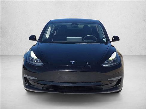 Used 2022 Tesla Model 3 RWD image 2