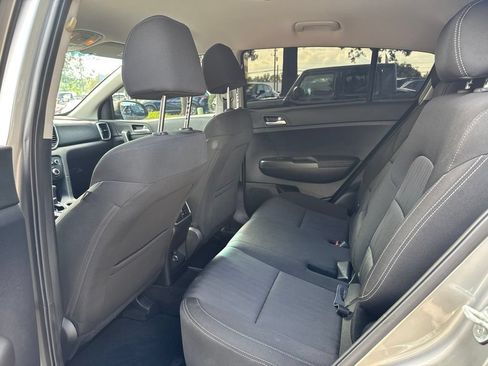 Used 2021 Kia Sportage LX FWD image 12