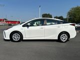 Used 2021 Toyota Prius LE image 4