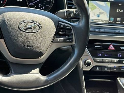 Used 2017 Hyundai Elantra Limited w/ Limited Ultimate Package 05 FWD image 26