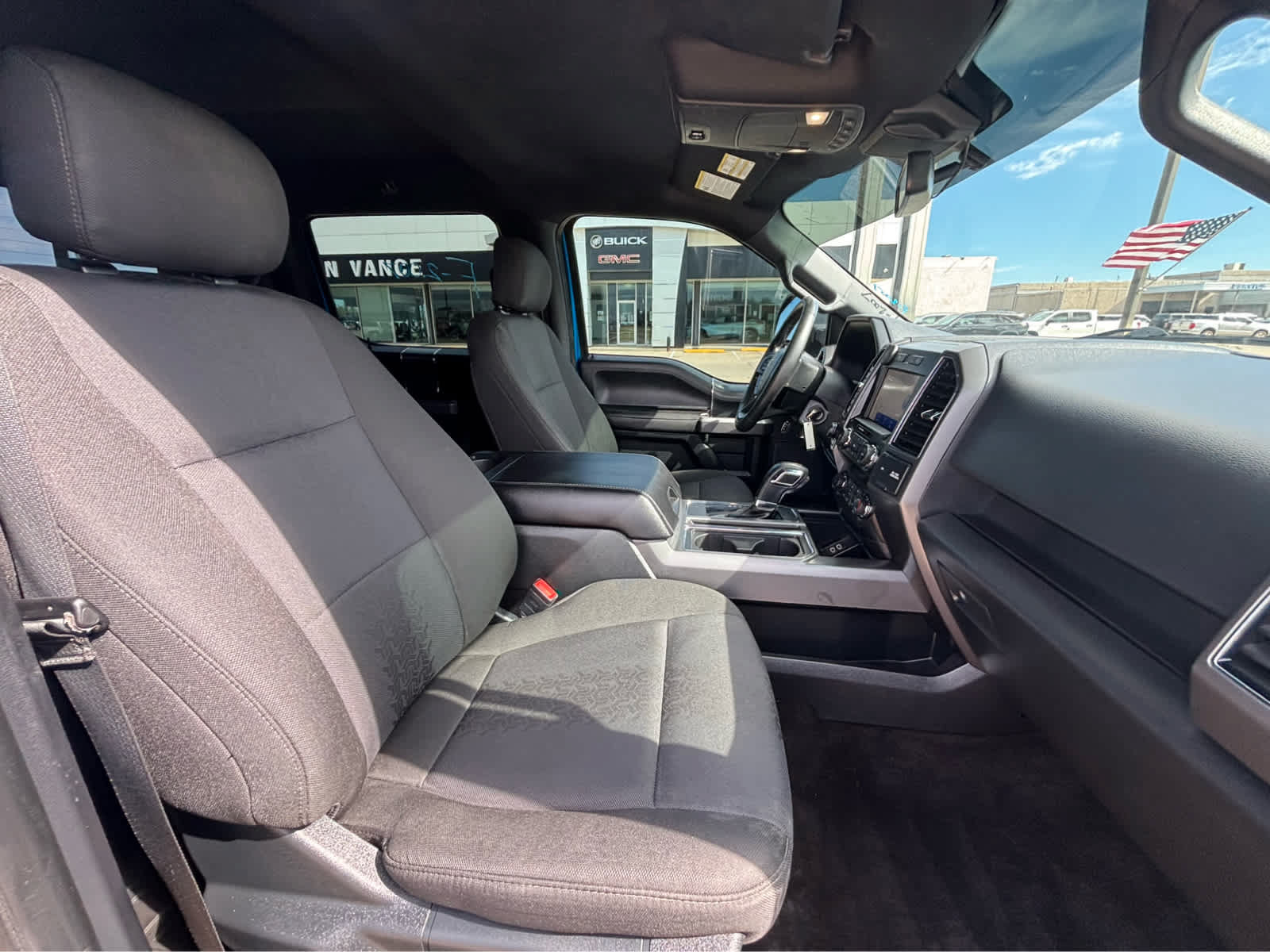 Used 2019 Ford F150 XLT w/ Equipment Group 302A Luxury AWD/4WD image 12