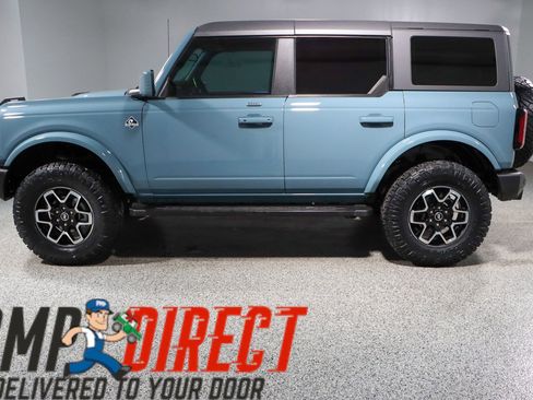 Used 2023 Ford Bronco Outer Banks image 11