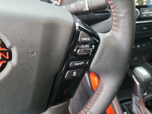 Used 2023 Nissan Frontier PRO-4X w/ Pro-4X Premium Package image 21