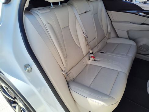 Used 2021 Buick Envision Essence w/ Technology Package I image 25