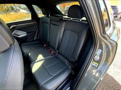 Certified 2021 Audi Q3 2.0T Premium Plus w/ Premium Plus Package image 18