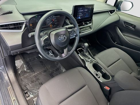 Used 2025 Toyota Corolla LE FWD image 7