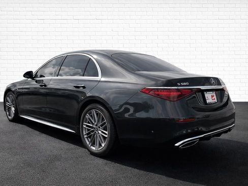 Used 2022 Mercedes-Benz S 580 4MATIC Sedan w/ AMG Line Package image 6