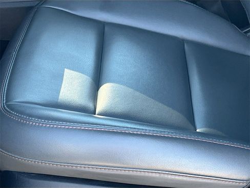 Used 2025 Ford Explorer Active w/ Active Comfort Package image 20