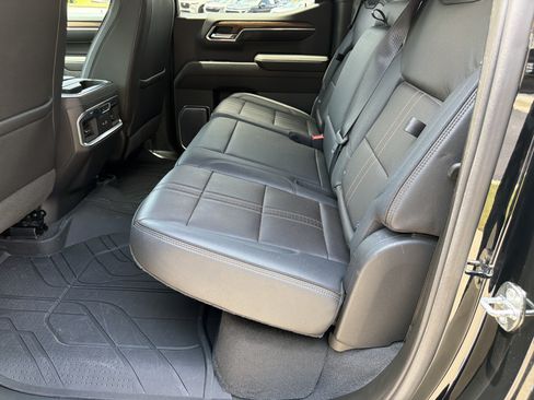 Used 2022 Chevrolet Silverado 1500 High Country w/ High Country Premium Package AWD/4WD image 20