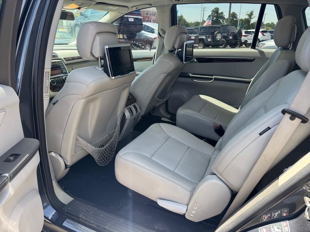 Used 2011 Mercedes-Benz R 350 4MATIC image 11