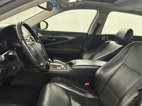 Used 2015 Lexus LS 460 L image 12