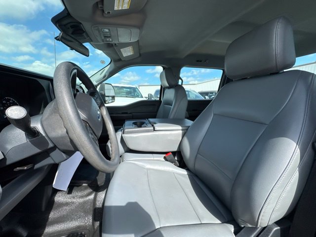 Used 2025 Ford F250 XL w/ FX4 Off-Road Package AWD/4WD image 2