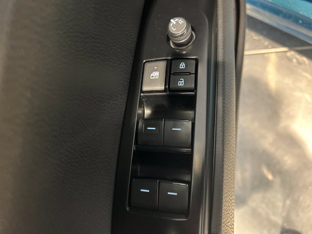 Used 2025 Toyota Camry SE w/ Convenience Package AWD/4WD image 11